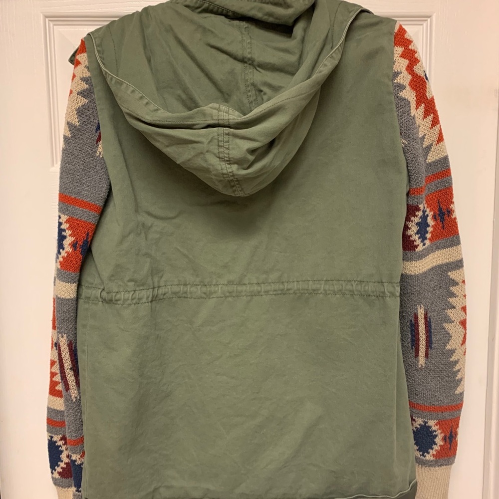 Jacket - Picture 4 of 4